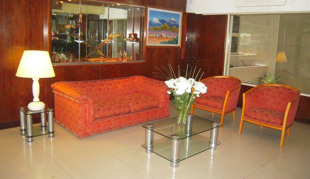 Ecuador Hotel บัวโนสไอเรส ภายนอก รูปภาพ