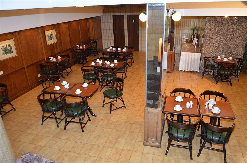 Ecuador Hotel บัวโนสไอเรส ภายนอก รูปภาพ